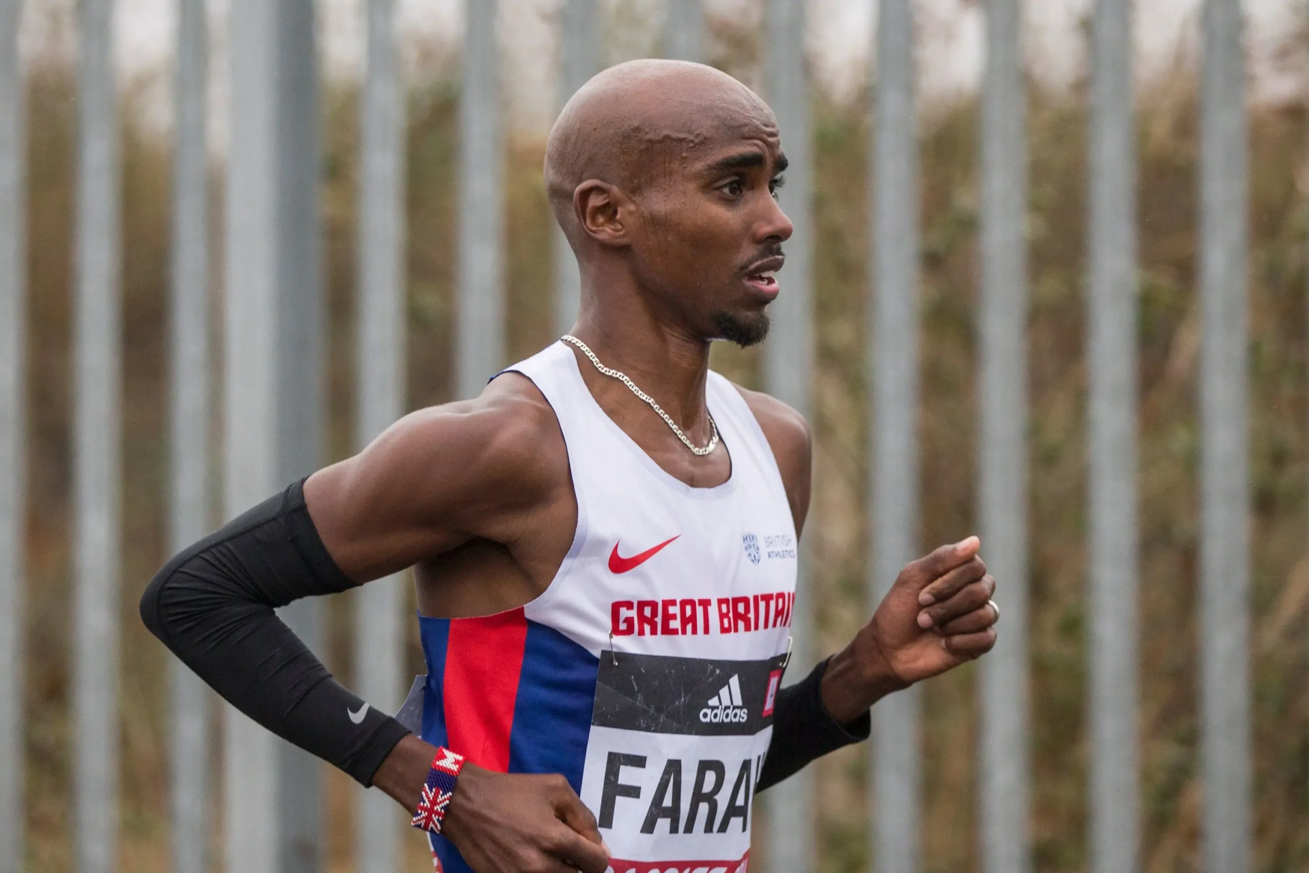 Olympic Champion Mo Farah Chases Thieves to Retrieve Stolen Phone