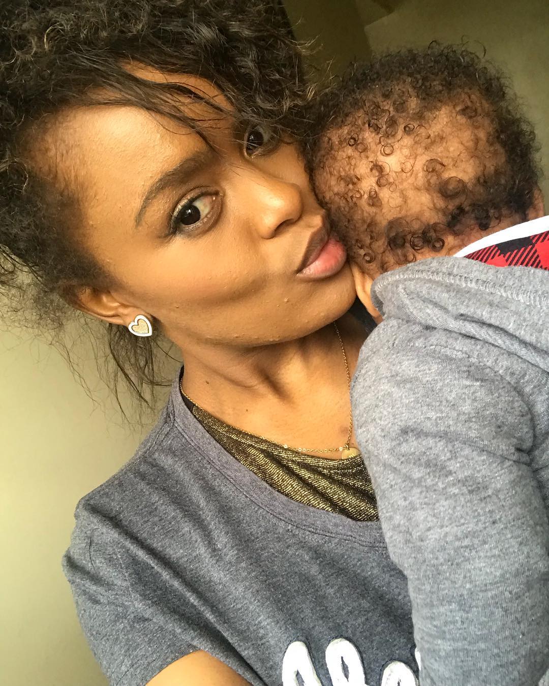 I am not a single mom - Avril talks about her baby daddy