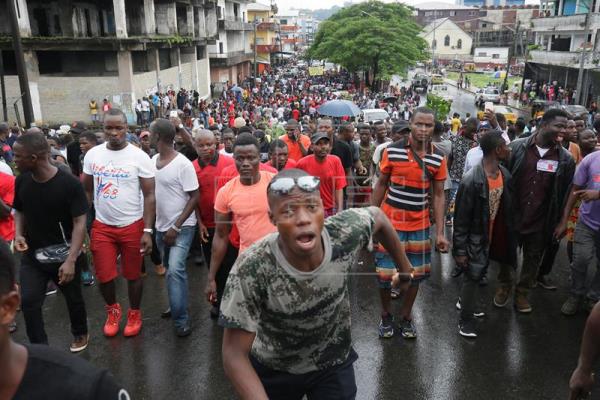 Liberians protest to demand return of missing millions