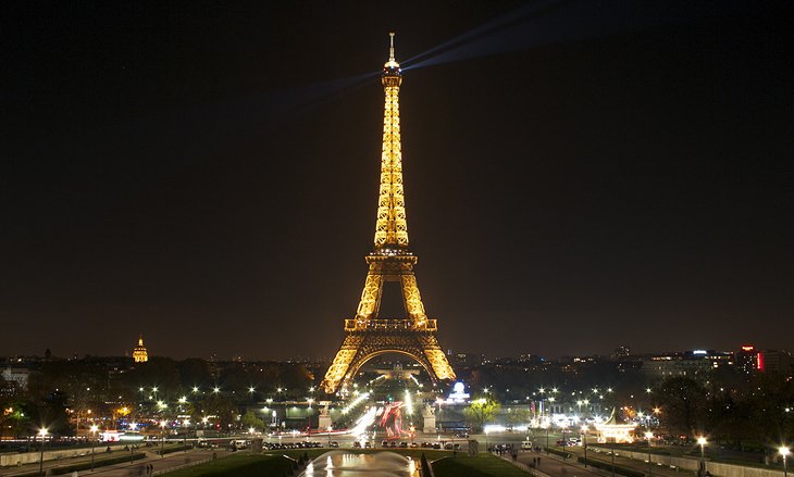 Paris Tour Climbing the Eiffel Tower, Highlights & Facts