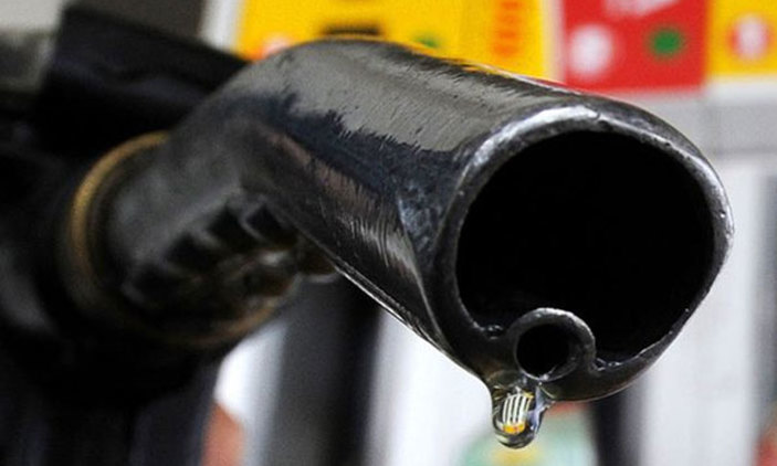 Oil prices climb as U.S. crude inventories drop